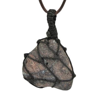 Anhänger aus Vulkangestein LEN08