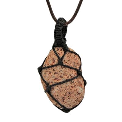 Anhänger aus Vulkangestein LEN17