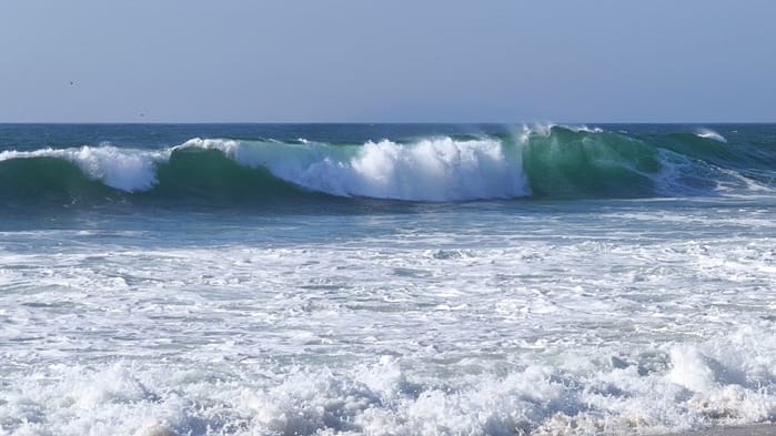 Atlantikwelle Brandung vor Porto Cov Portugal 1