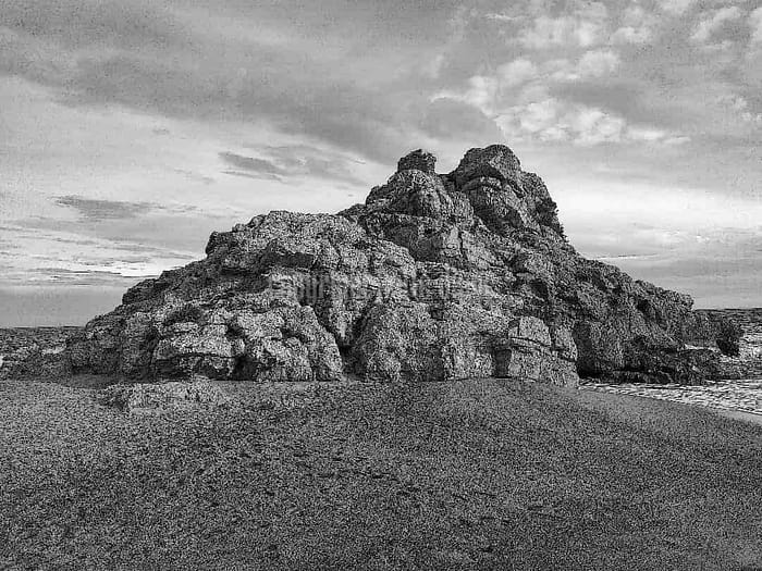 Bild Felsen bei Tarragona schwarz weiss